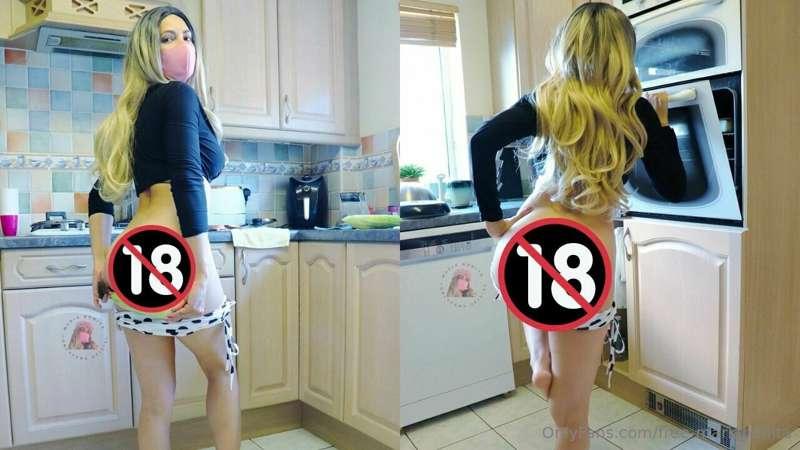 🔥 Today on my VIP page 😲 Shirt up and shorts down, sexy and ..