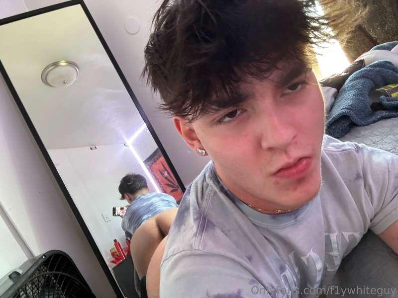 f1ywhiteguy image #2