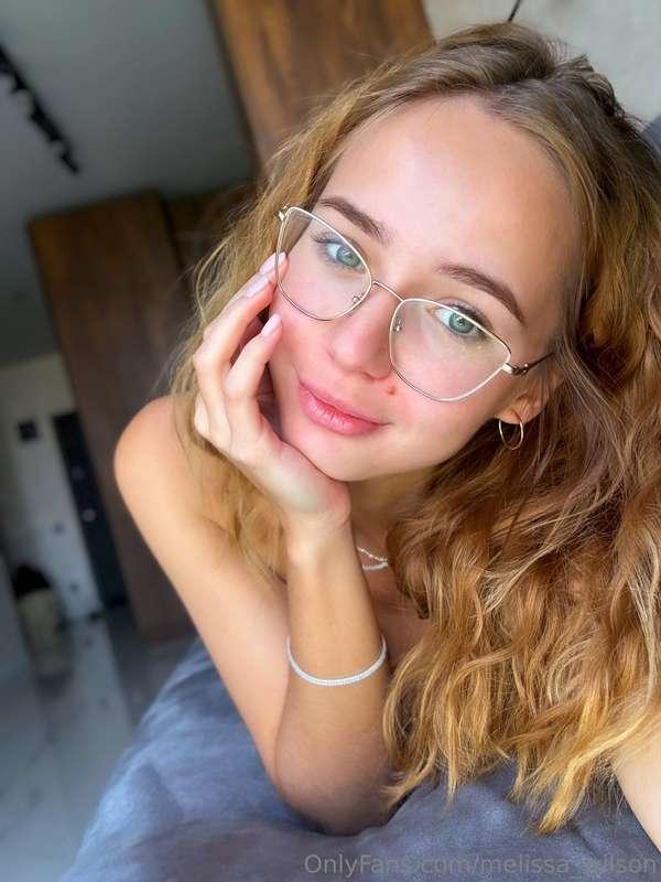 Spontaneous selfies hit different — no planning, no filters,..