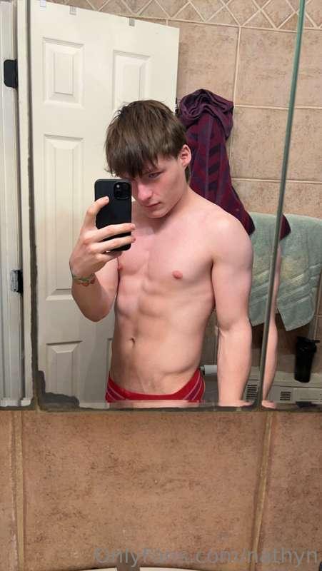give me a goodnight kiss? 😘