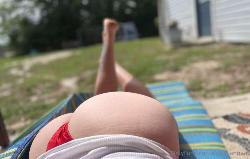 Tis the season to put your face in between my cheeks, let me..