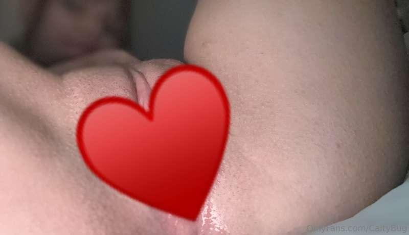 900 fans! I love my job always have. I’ve always enjoyed cre..