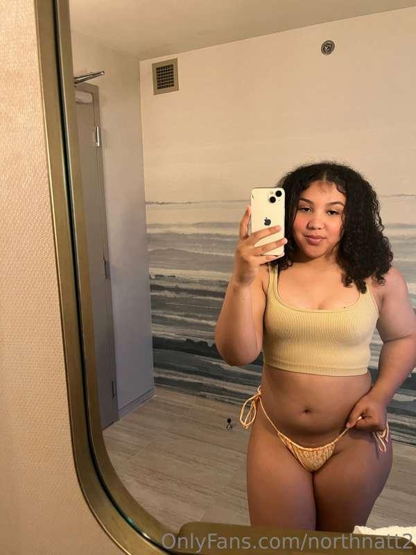 Message me !! 🥰💛