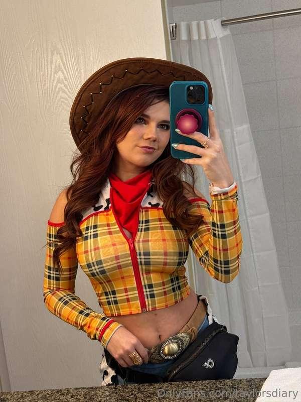 there's a snake in my boot!!! and in your pants 🤠