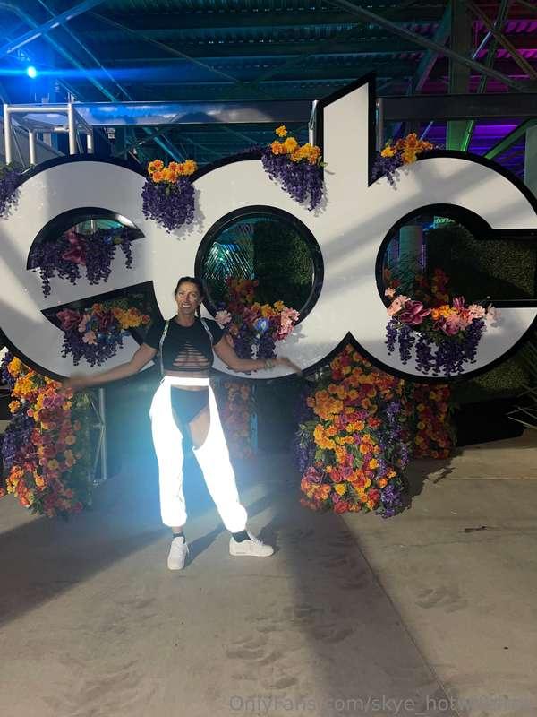 Partying at the center of the universe #EDCLV24