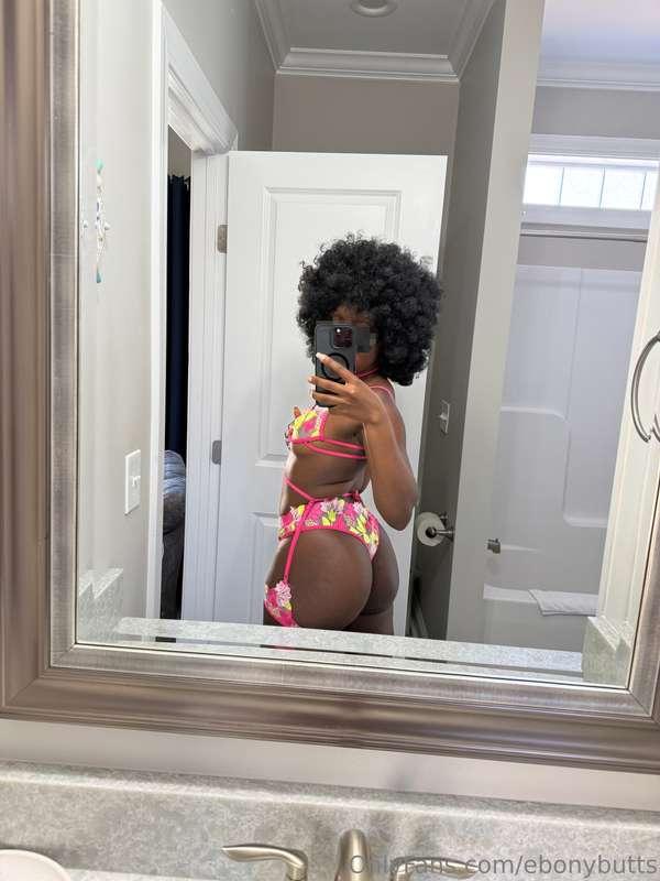 ebonybutts image #2