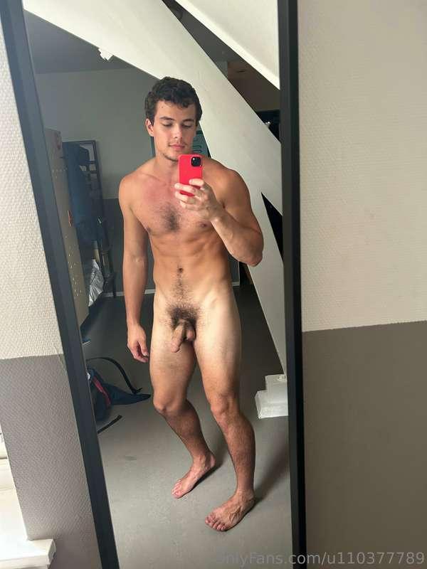 connorbottoms image #4