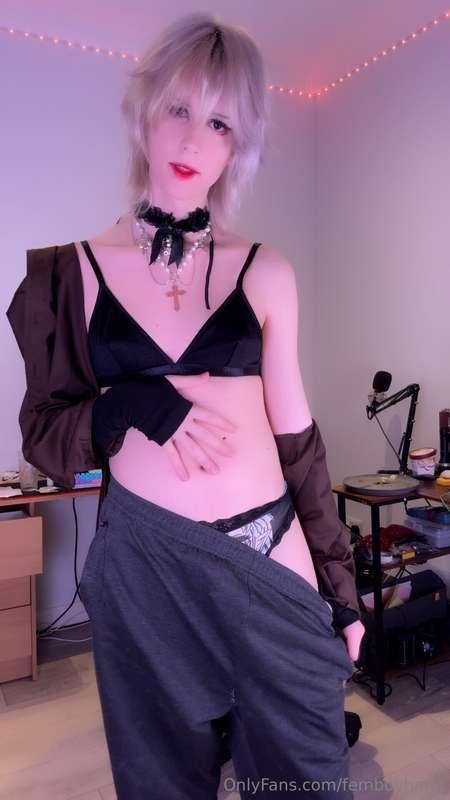 femboyhami image #0