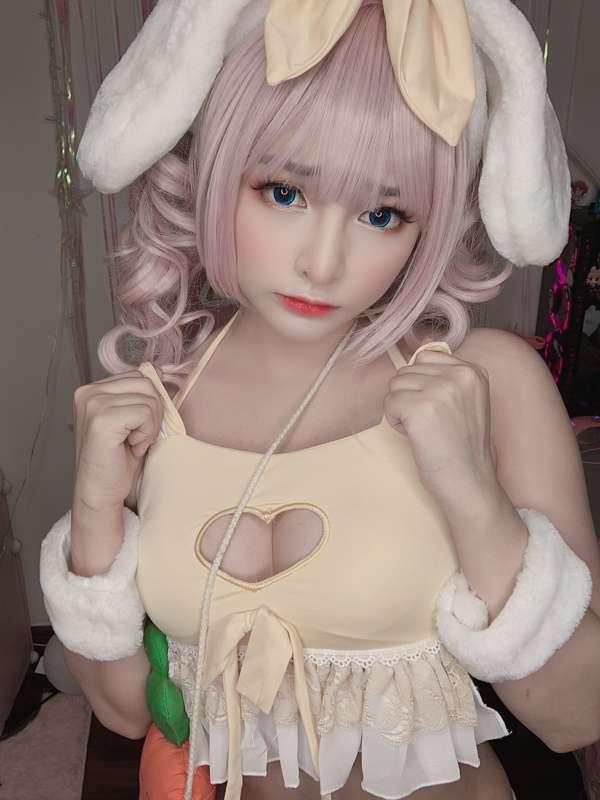 cosplayer%20mimi%20chan main image