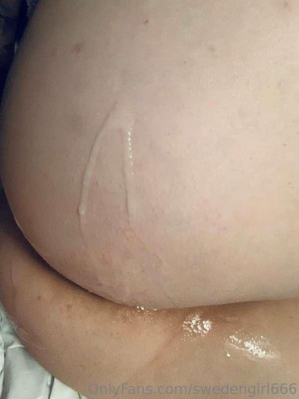 I love it when my BF comes on my ass 🍑💦