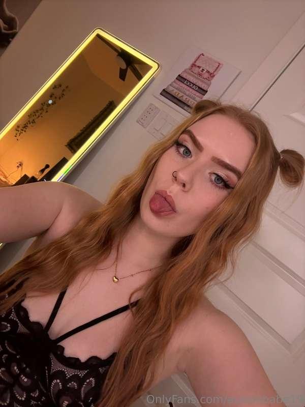 Want some one-on-one time? DM me with 👀 for a private snap c..