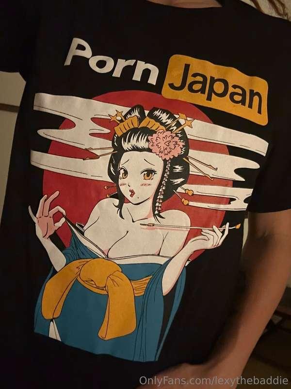 I bought this in Japan because I thought it was hot 😏
