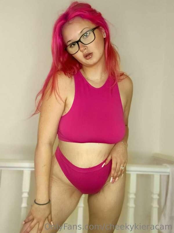 im feeling really horny, can anyone help?