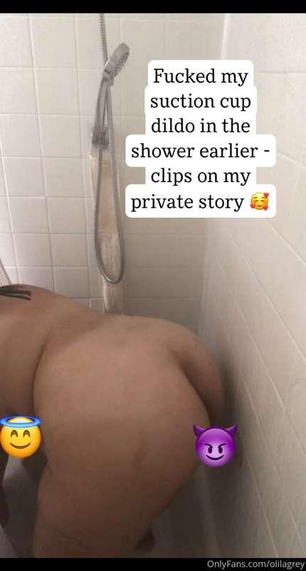 Posting the full video next 🥰 fucking my clear suction cup d..