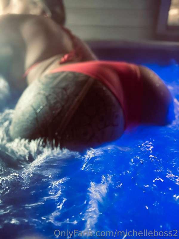 HOTTUB TIME 💦