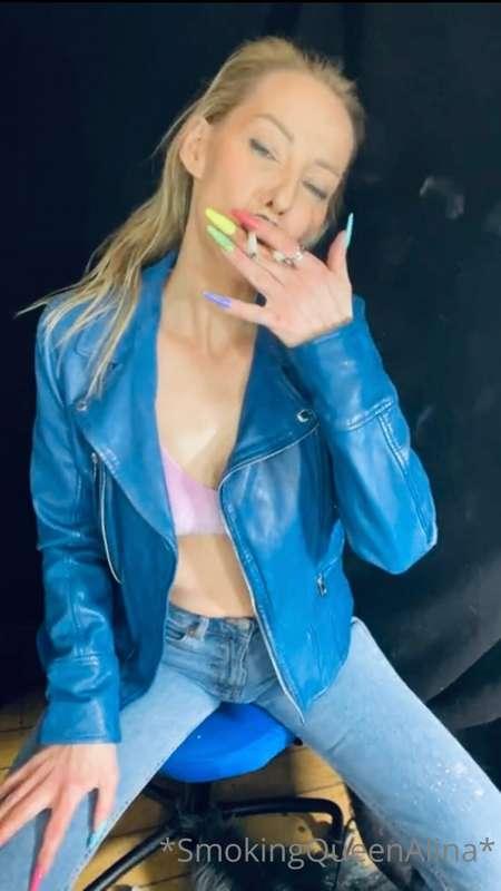 Love my new leather jacket 💙🖤