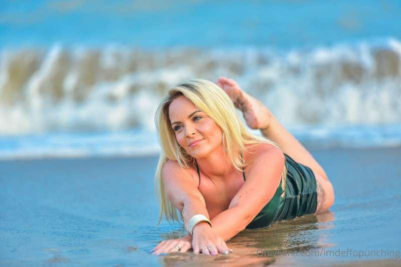 Professional photo shoot 📷
Tips appreciated as it cost a sma..