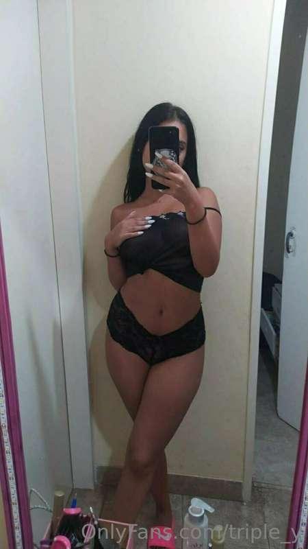 ✨Lilen & Chaps ✨
@yourlatinas @yourlatinas
    Cum for us ba..