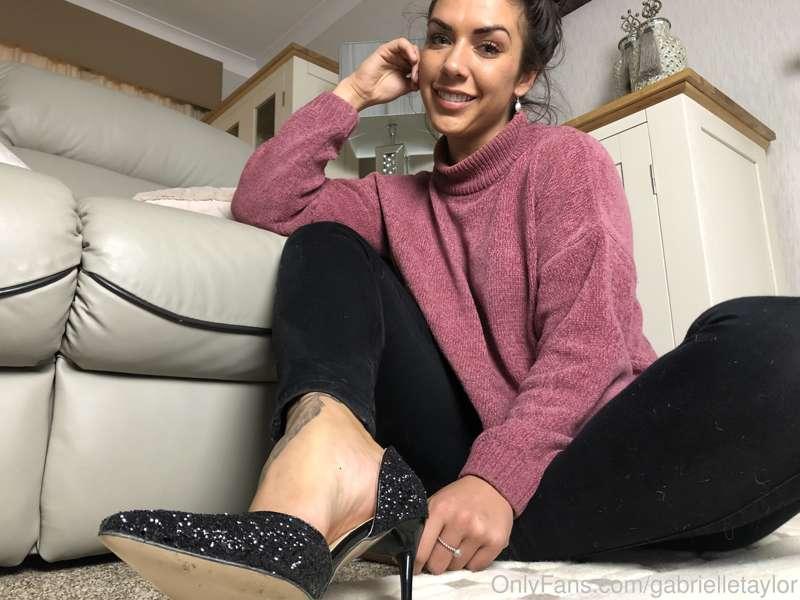 VICTORIA...WHOS been watching our videos on YouTube lately ❤..