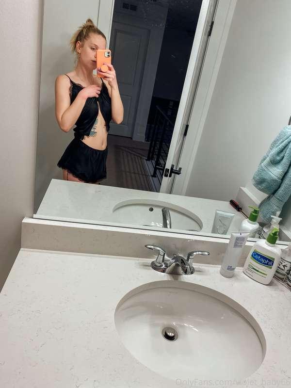 violet.walker66 image #1