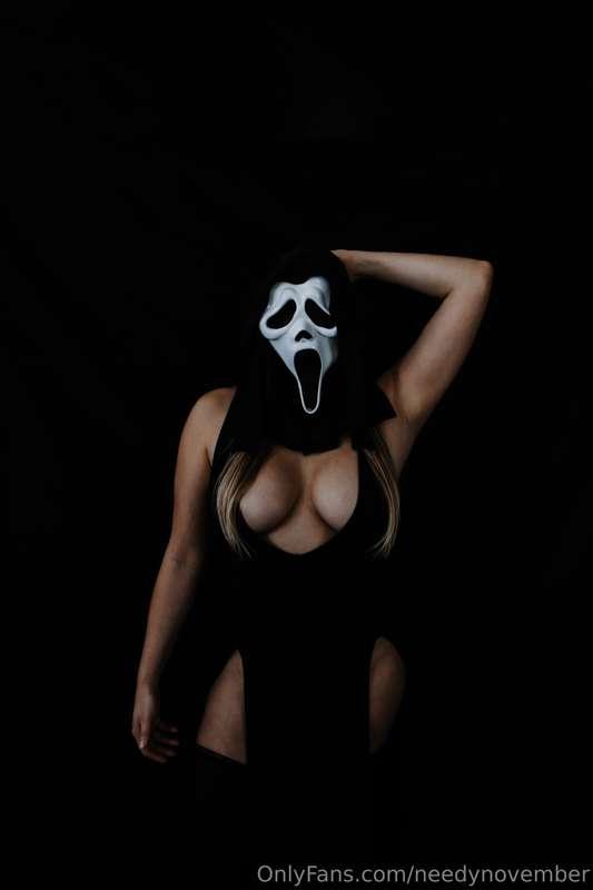 let's get spooky 😜😈