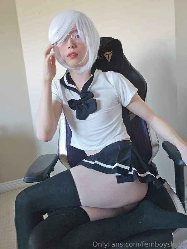 Which fit do you like more :3