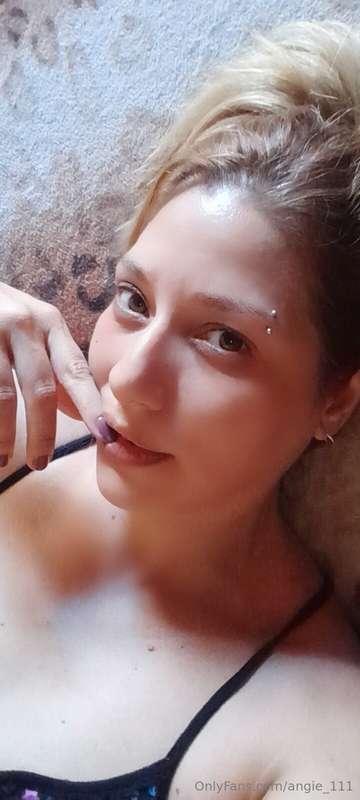 Come baby, I'll wait for you in my bed to have fun 🤯