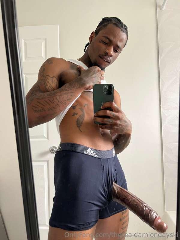Horse cock 🐎who else woke up horny?