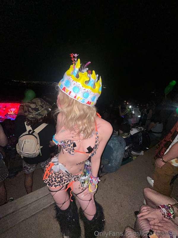 Send birthday wishes your baby’s 20 🥹🎉🎂🥳🎁🎁 