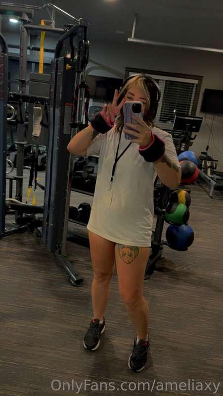 Don’t hold me to it, but I’m going to try to post gym selfie..