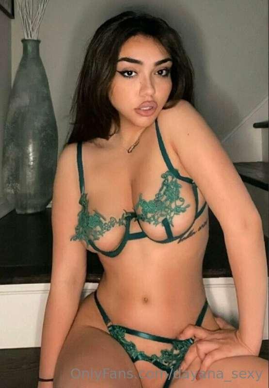 Instagram influencer @krazykylie actually fucks NBA players ..