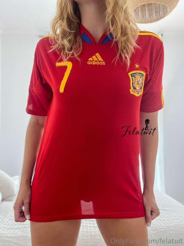 ¿Animamos juntos a España? 😜 Si quieres saber si llevo algo ..