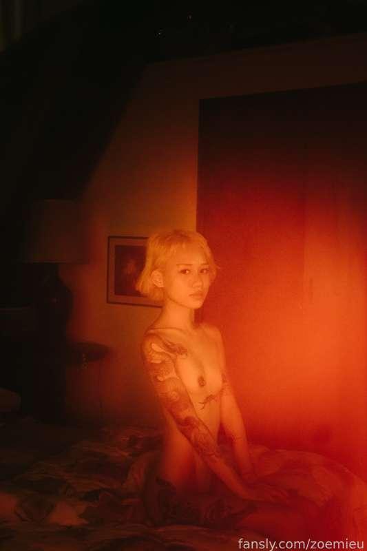 zoemieu image #1