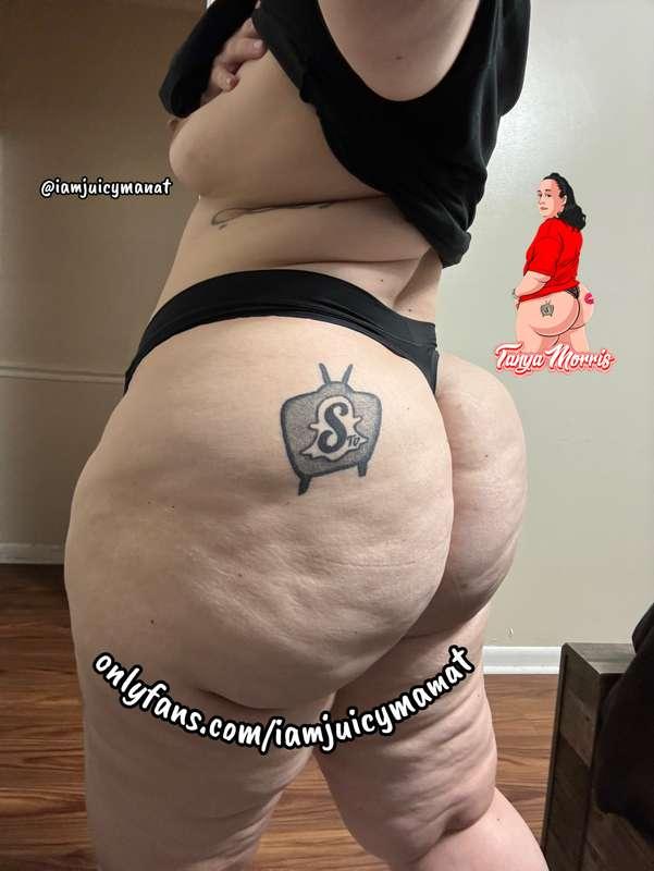 Are you going to worship my fat ass? 🥹 Tip your favorite mam..