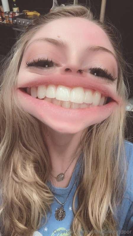 this is the real Kat you’re talking to behind the scenes 👀😂