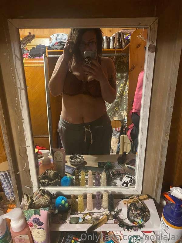 Everybody loves titties 😜