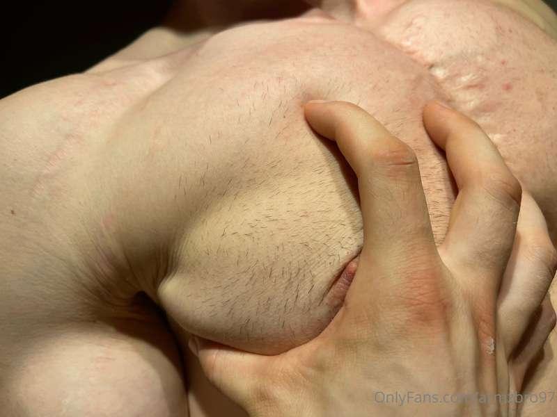 armzbro97 image #0