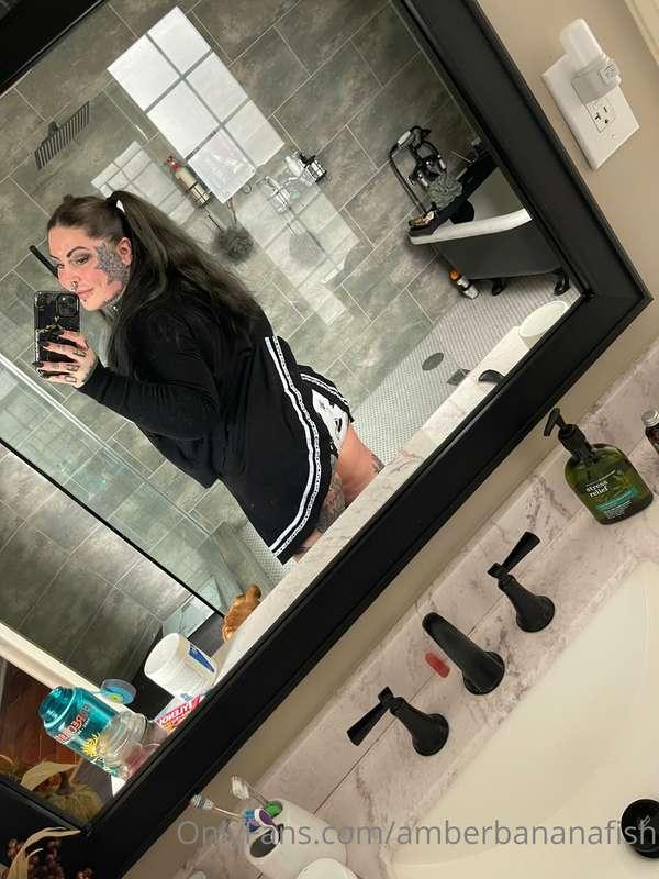 Who wants some kinky cosplay pics and videos?