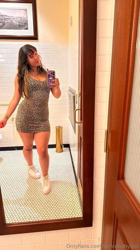 objects in the mirror may be hotter than they appear 😘🔥