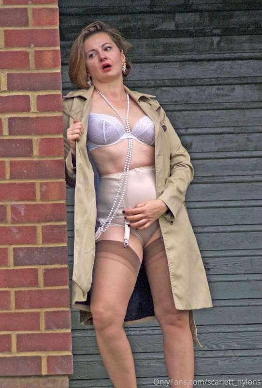 scarlett_nylons image #6