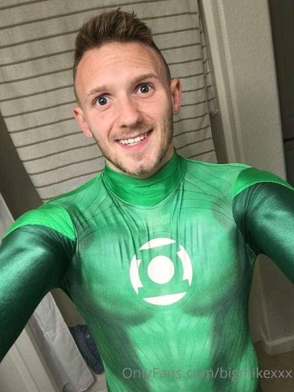 I need some more costumes!!
