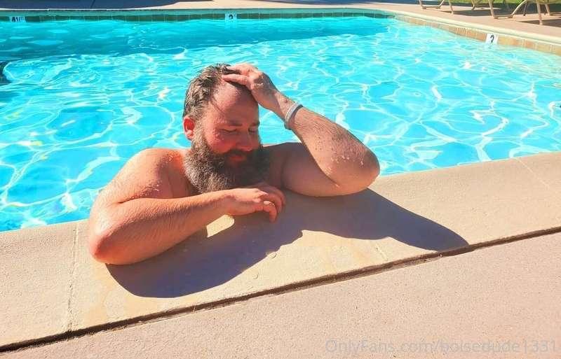 Palm Springs pool time pics