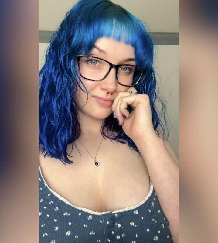 blue eyes 💙🦋
