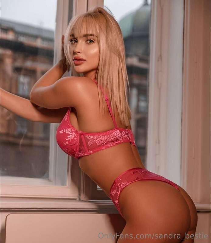 YOUR 18-YEAR-OLD GIRL WITH BIG TITS @yourfavbarbie_vip 🍒😍🥵HE..