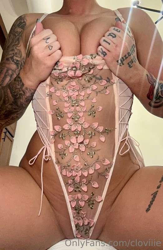 Wanna see me spread it even wider? 😉