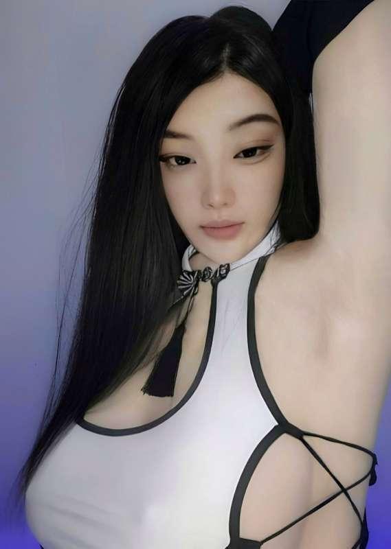 u like armpits? („ᵕᴗᵕ„)

