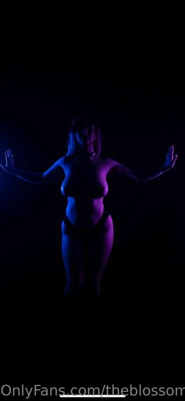 some more beautiful silhouette work with my homie randy 
💘 M..