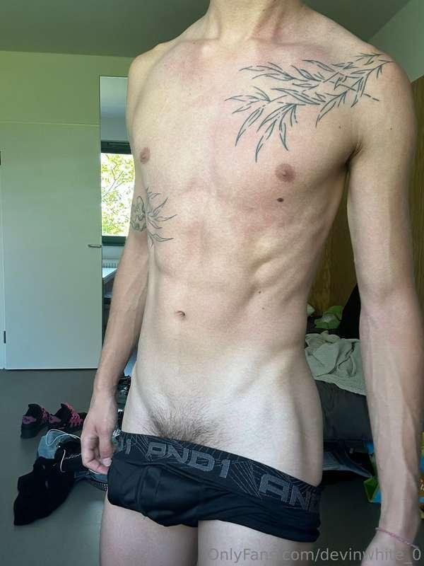 Would kiss all over my body bb 💋