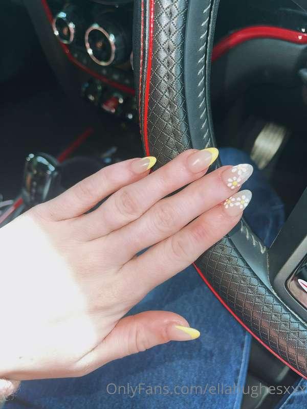 Super pretty nails done. All ready to go home and get ready ..