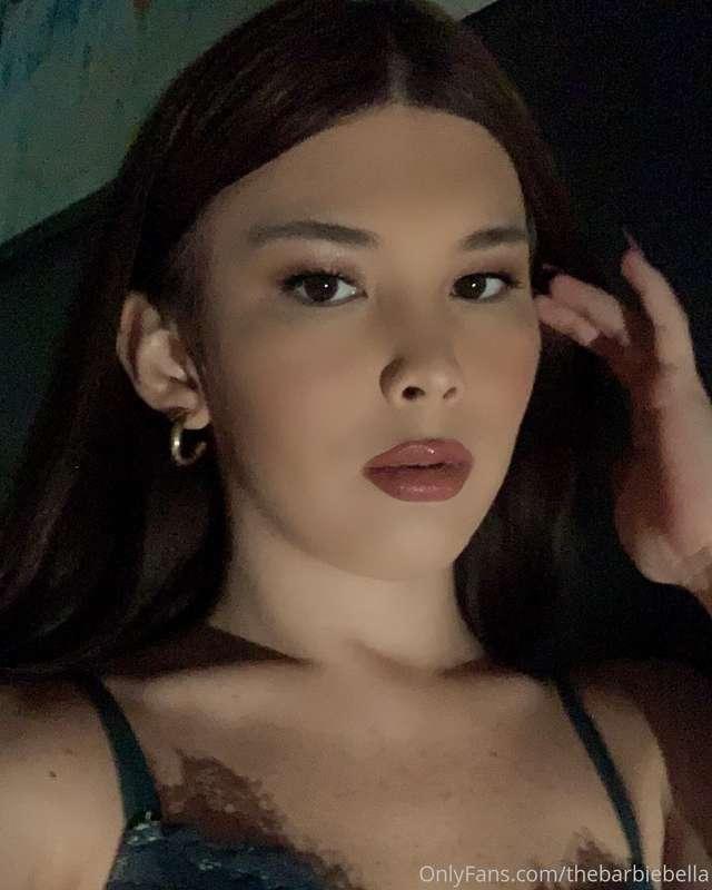 Hi fans how are you? Tip me I’ll send you some new sexy vide..